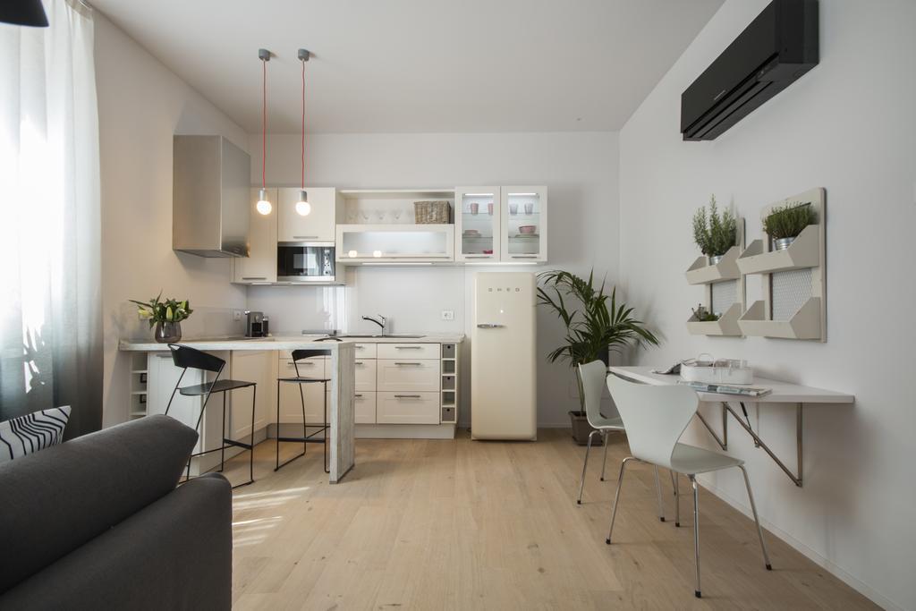 Cavour 51 Apartamento Lecco Exterior foto
