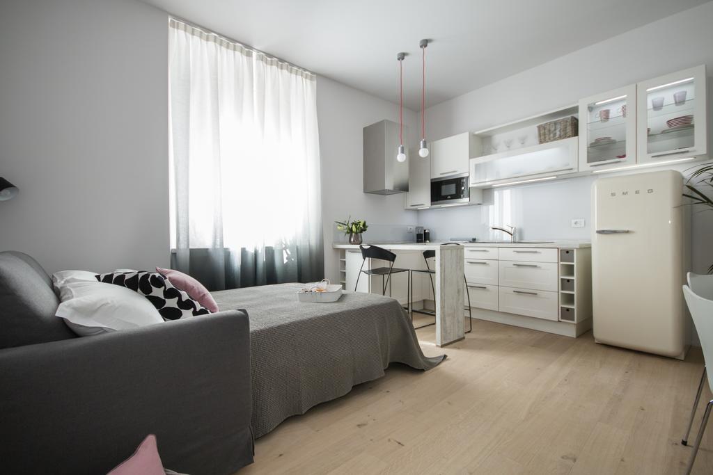 Cavour 51 Apartamento Lecco Exterior foto